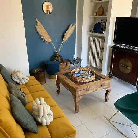 - 6 Quai Louis Pasteur セット