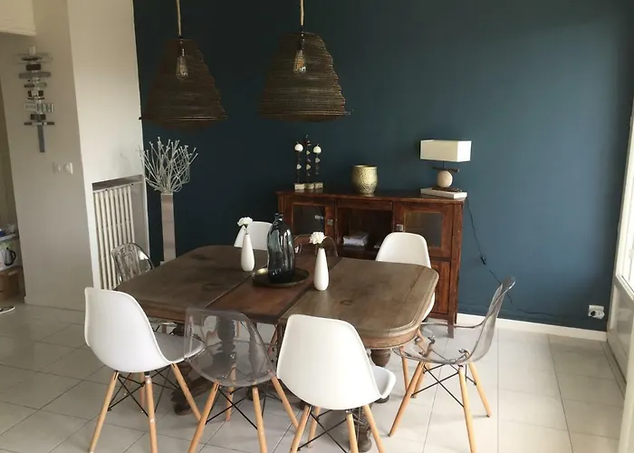 - 6 Quai Louis Pasteur Apartament *